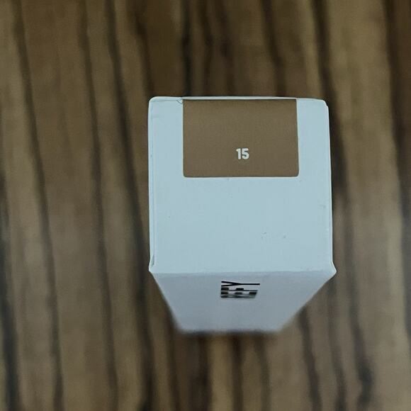 Refy Concealer Anti-Cernes 4.5ml Shade 15 - Picture 2 of 4